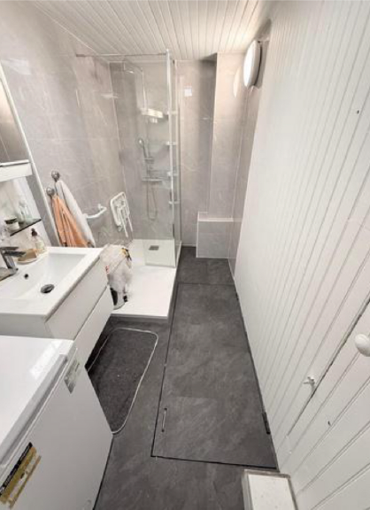 Chantier (95) — Transformation baignoire en douche — après