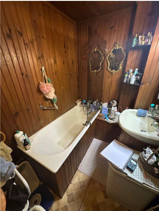 Chantier (95) — Transformation baignoire en douche — avant